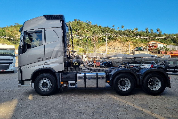 1363267_202604021702156287217_mini